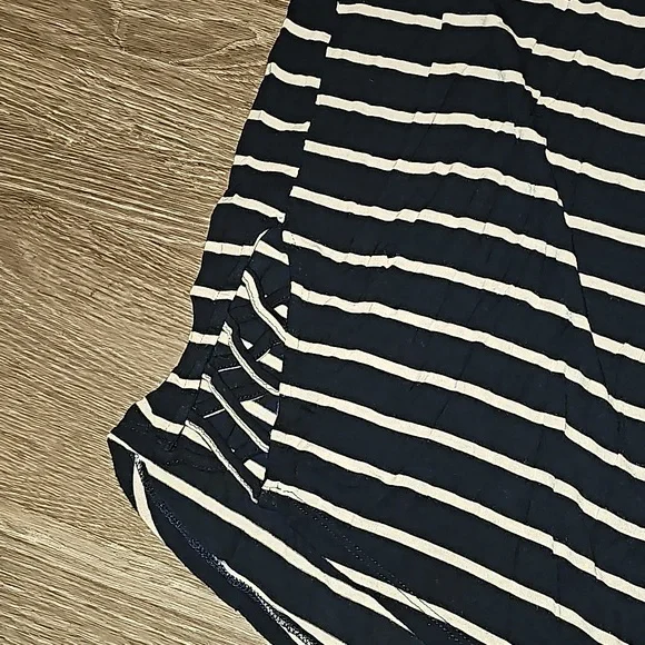 Maurices Plus sz striped heart LOVE short sleeve top. Sz 3x - Picture 4 of 5